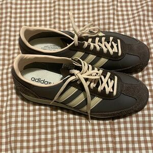 Adidas SL 72 Women’s Size 9